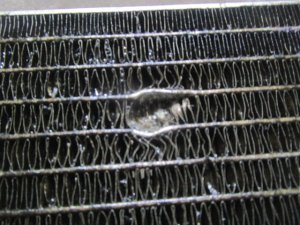 Радиатор кондиционера Kia Cerato 2004-2008 (976062F000) — фото 2