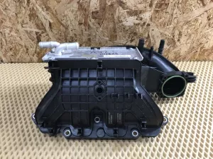 Коллектор впускной Skoda Yeti 2009-2018 (03F129711AK 03F145749C) — фото 1