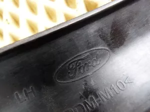 Молдинг заднего бампера Ford Focus I 1998-2004 (ХЭТЧБЕК 2M5117C772AEW 2M5117C773AEW) — фото 22