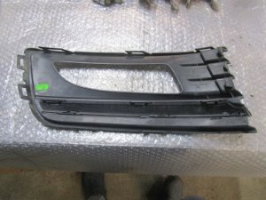 Решетка в бампер левая VW Polo (Sed RUS) 2011> (ПОСЛЕ 04.05.2015 ГОДА ПОД ПТФ С НАКЛАДКОЙ 6RU853665F) — фото 2