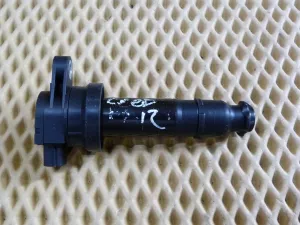 Катушка зажигания Hyundai Elantra 2006-2011,Cerato 2004-2008,Ceed 2007-2012,i30 2007-2012,i20 2008-2014,RIO 2011-2017 (273012B000) — фото 1