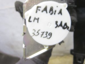Ремень безопасности задний левый Skoda Fabia 2007-2015 (5J6857447ARAA) — фото 5
