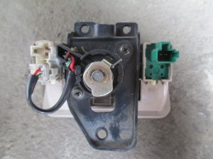 Кнопка открывания багажника и лючка бензобака Lexus LS 400 (UCF20) 1994-2000 (8484030150B1) — фото 3