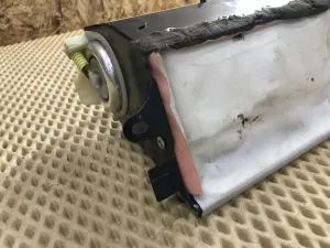 Подушка безопасности пассажирская (в торпедо) Lexus LS 400 (UCF20) 1994-2000 (7396050010) — фото 2