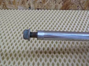 Амортизатор передний VW Golf V 2003-2009,A2 [8Z0] 2000-2005,Golf IV/Bora 1997-2005,A3 [8PA] Sportback 2004-2013,Caddy III 2004-2015,Golf Plus 2005-2014,Fabia 1999-2007,Polo 2001-2009,A3 [8P1] 2003-2013,Jetta 2006-2011 (1K0413031BE) — фото 2