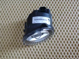 Фара противотуманная правая BMW 1-серия F20/F21 2011>,3-серия F30/F31 2011>,3-серия F34 GT 2012>,4-серия F32 2012>,2-серия F22/F23 2013>,2-серия F45/F46 Tourer 2015>,4-серия F36 Grand Coupe 2015> (6317731556007 ДИОДНАЯ) — фото 2