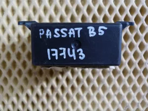 Блок электронный VW Passat [B5] 2000-2005,A4 [B5] 1994-2001,Passat [B5] 1996-2000,Allroad quattro 2000-2005,A6 [C5] 1997-2004,Superb 2002-2008 (УПРАВЛЕНИЯ КОРРЕКТОРОМ ФАР 4Z7907357) — фото 4