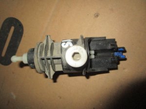 Моторчик корректора фары Renault Sandero 2009-2014 (8200211014) — фото 1