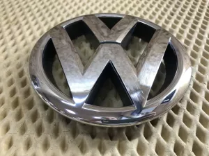 Эмблема VW Tiguan 2011-2016 (561853600) — фото 6