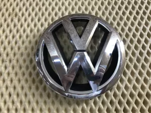 Эмблема VW Tiguan 2011-2016 (561853600) — фото 1