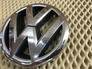 Эмблема VW Tiguan 2011-2016 (561853600) — фото 3