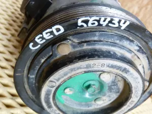 Компрессор системы кондиционирования Kia Ceed 2007-2012 (977012H040) — фото 10