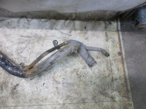 Горловина топливного бака Mitsubishi Outlander XL (CW) 2006-2012 — фото 2