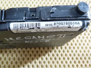 Блок предохранителей RENAULT MEGANE II 2003-2009 (8200780018A) — фото 7