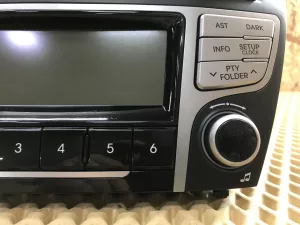 Магнитола Hyundai ix35/Tucson 2010-2015 (961602Y220TAN) — фото 4