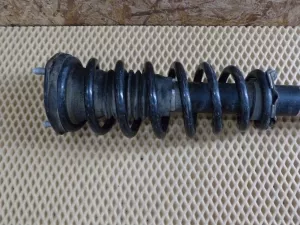 Амортизатор передний правый Mazda 6 (GH) 2007-2013 — фото 2