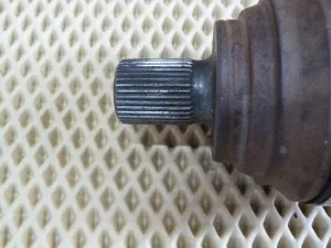 Полуось передняя правая Skoda Octavia (A5 1Z-) 2004-2013 (ГНУТЫЙ!!! ЦЕЛИКОМ НА ЗАПЧАСТИ!!! 1K0407272NN) — фото 7
