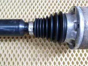 Полуось передняя правая Skoda Octavia (A5 1Z-) 2004-2013 (ГНУТЫЙ!!! ЦЕЛИКОМ НА ЗАПЧАСТИ!!! 1K0407272NN) — фото 5
