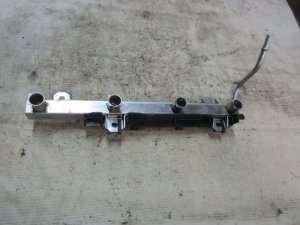 Топливная рампа BMW 1-серия E87/E81 2004-2011 — фото 1