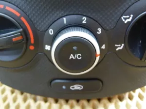 Блок управления отопителем Hyundai Solaris 2010-2017 (972504L040) — фото 4