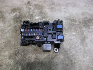 Блок предохранителей Suzuki Grand Vitara 2005-2015 (САЛОННЫЙ 3671076K20) — фото 1