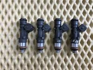 Форсунка инжекторная электрическая Ford B-MAX 2012-2018 Ford C-MAX 2010-2019 Ford EcoSport 2012-2023 Ford Fiesta 2008-2019 Ford Focus III 2011-2019 Ford Grand C-MAX 2010-2019 Ford Mondeo IV 2007-2015 (КОМПЛЕКТ 8A6G9F593AA) — фото 1