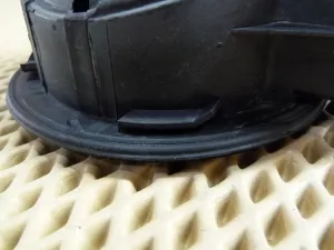 Лючок бензобака Ford Fiesta 2001-2008;Fusion 2002-2012 (2S61A27936AK) — фото 8