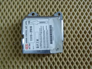 Блок управления AIR BAG Kia Cerato 2004-2008 (959102F610) — фото 1