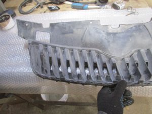 Решетка радиатора Skoda Fabia 2007-2015,Roomster 2006-2015 (ПОСЛЕ 2010 ГОДА ПОД ХРОМ 5J0853668C) — фото 6