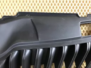 Решетка радиатора Skoda Fabia 2007-2015,Roomster 2006-2015 (ПОСЛЕ 2010 ГОДА ПОД ХРОМ 5J0853668C) — фото 5