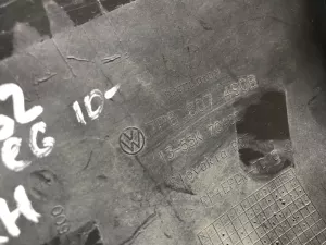 Рамка противотуманной фары VW Touareg 2010-2018 (ДО 2015 ГОДА 7P6807490B 7P6807489B) — фото 35