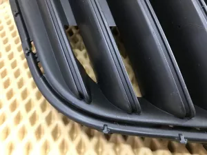 Решетка радиатора Skoda Fabia 2007-2015,Roomster 2006-2015 (ПОСЛЕ 2010 ГОДА ПОД ХРОМ 5J0853668C) — фото 9