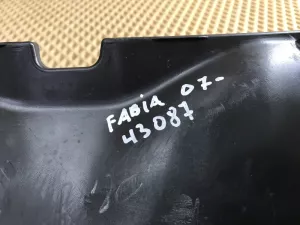 Решетка радиатора Skoda Fabia 2007-2015,Roomster 2006-2015 (ПОСЛЕ 2010 ГОДА ПОД ХРОМ 5J0853668C) — фото 23