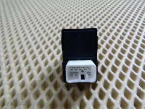 Кнопка стеклоподъемника Kia Ceed 2007-2012 (935751H100EQ) — фото 4