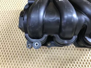 Коллектор впускной Kia Ceed 2007-2012,Cerato 2004-2008,Elantra 2006-2011,i30 2007-2012,Cerato 2009-2013,Carens 2006-2012 (283112B000) — фото 4