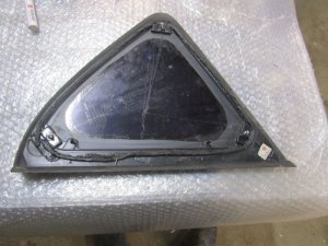 Стекло кузовное глухое левое Kia Ceed 2007-2012 (ХЕТЧБЭК 5 ДВЕРЕЙ 878101H000) — фото 2