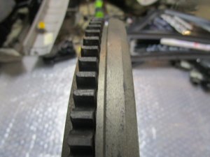 Маховик Kia Ceed 2007-2012,Cerato 2004-2008,Elantra 2006-2011,i30 2007-2012,Soul 2009-2014,i20 2008-2014,Cerato 2009-2013,Carens 2006-2012,Solaris 2010-2017,Elantra 2011-2016,RIO 2011-2017,Venga 2010>,ix20 2010> (МКПП 232002B000) — фото 3