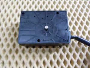 Моторчик заслонки отопителя Kia Spectra 2001-2011,Sephia/Shuma 1996-2001,Sephia II/Shuma II 2001-2004,Carens 2000-2002 (0K2A161A45) — фото 3