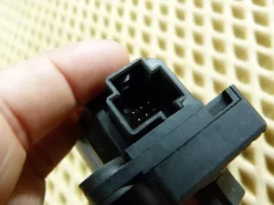 Моторчик заслонки отопителя Ford C-MAX 2003-2010,Focus II 2005-2008,Fusion 2002-2012,Fiesta 2001-2008,Galaxy 2006-2015,S-MAX 2006-2015,Mondeo IV 2007-2015,Focus II 2008-2011,Kuga 2008-2012,Fiesta 2008>,Focus III 2011> (3M5H19E616AB) — фото 4