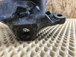 Кулак поворотный передний правый Renault Megane III 2009-2016,Fluence 2010-2017,Scenic III 2009-2015 (400140080R) — фото 3