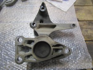 Опора двигателя правая Renault Scenic III 2009-2015,Megane III 2009-2016 (112100020R) — фото 2