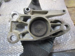 Опора двигателя правая Renault Scenic III 2009-2015,Megane III 2009-2016 (112100020R) — фото 3