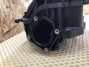 Коллектор впускной Kia Ceed 2007-2012,Cerato 2004-2008,Elantra 2006-2011,i30 2007-2012,Cerato 2009-2013,Carens 2006-2012 (283112B300) — фото 6