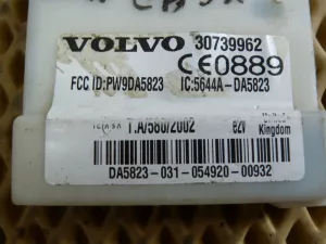 Блок электронный Volvo XC90 2002-2015,XC70 Cross Country 2000-2006,S80 1998-2006,S60 2000-2009,S40 2004-2012,V50 2004-2012 (ШТАТНОЙ СИГНАЛИЗАЦИИ 30739962) — фото 2