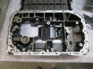 Поддон масляный двигателя Audi A6 [C6,4F] 2004-2011,A8 [4E] 2003-2010,A4 [B7] 2005-2007,Allroad quattro 2006-2012 (ВЕРХНЯЯ ЧАСТЬ 06E103603Q) — фото 9