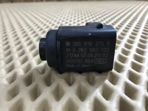 Датчик парковки Porsche Cayenne 2003-2010 Porsche Cayman (987) 2005-2012 Seat Altea 2004-2015 Seat Leon (1P1) 2005-2013 Seat Toledo III 2004-2009 Skoda Fabia 1999-2007 Skoda Octavia 1997-2000 Skoda Octavia (A4 1U-) 2000-2011 VW Golf IV/Bora 1997-2005 VW Golf IV/Bora 1997-2005 VW Golf Plus 2005-2014 VW Golf V 2003-2009 VW Jetta 2005-2011 VW Phaeton 2002-2016 VW Touareg 2002-2010 VW Touran 2003-2010 (3D0919275D) — фото 4