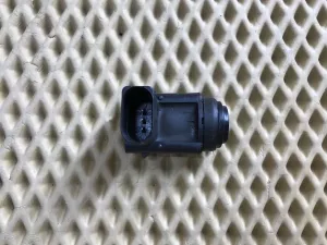 Датчик парковки Porsche Cayenne 2003-2010 Porsche Cayman (987) 2005-2012 Seat Altea 2004-2015 Seat Leon (1P1) 2005-2013 Seat Toledo III 2004-2009 Skoda Fabia 1999-2007 Skoda Octavia 1997-2000 Skoda Octavia (A4 1U-) 2000-2011 VW Golf IV/Bora 1997-2005 VW Golf IV/Bora 1997-2005 VW Golf Plus 2005-2014 VW Golf V 2003-2009 VW Jetta 2005-2011 VW Phaeton 2002-2016 VW Touareg 2002-2010 VW Touran 2003-2010 (3D0919275D) — фото 3