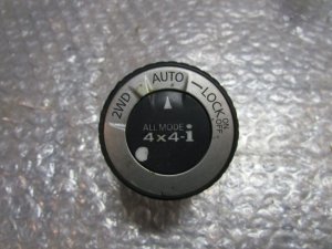 Кнопка блокировки дифференциала Nissan Qashqai (J10) 2006-2014,X-Trail (T31) 2007-2014,Qashqai+2 (JJ10) 2008-2014 (25535JG01B) — фото 1