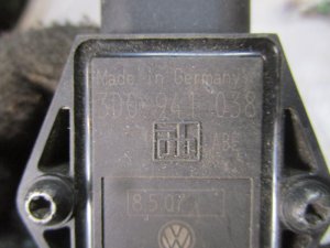 Датчик VW Phaeton 2002-2016 (УГЛА ПОВОРОТА ГИДРАВЛИЧЕСКОГО МЕХ. ПОДЪЕМА КРЫШКИ БАГ. 3D0941038) — фото 4