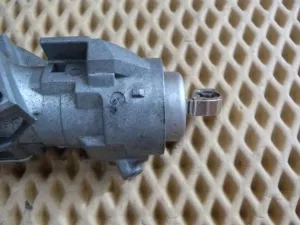 Замок зажигания Ford Focus III 2011>,Focus II 2005-2008,Discovery III 2004-2009,C-MAX 2003-2010,Mazda 5 (CR) 2005-2010,Mazda 3 (BK) 2002-2009,Galaxy 2006-2015,S-MAX 2006-2015,Mondeo IV 2007-2015,Focus II 2008-2011 (3M513F880AE) — фото 6